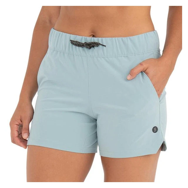Women's Swell Short 2 Women's Swell Short - Image 2